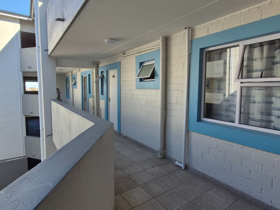 3 Bedroom Property for Sale in Stellendale Western Cape
